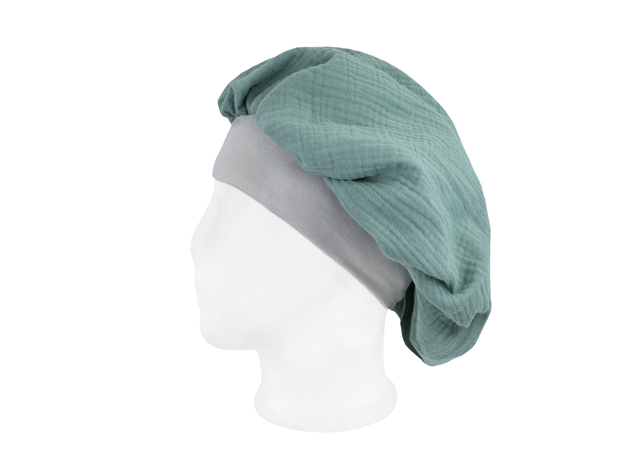 beties Musselin Bonnet Haarhaube Eukalyptus Grün – seitenansicht, 100% Bio-Baumwolle Musselin