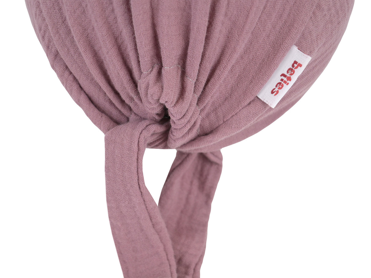 beties Musselin Schlafmütze OP-Haube – Rosenholz – Rückansicht – 100% Musselin