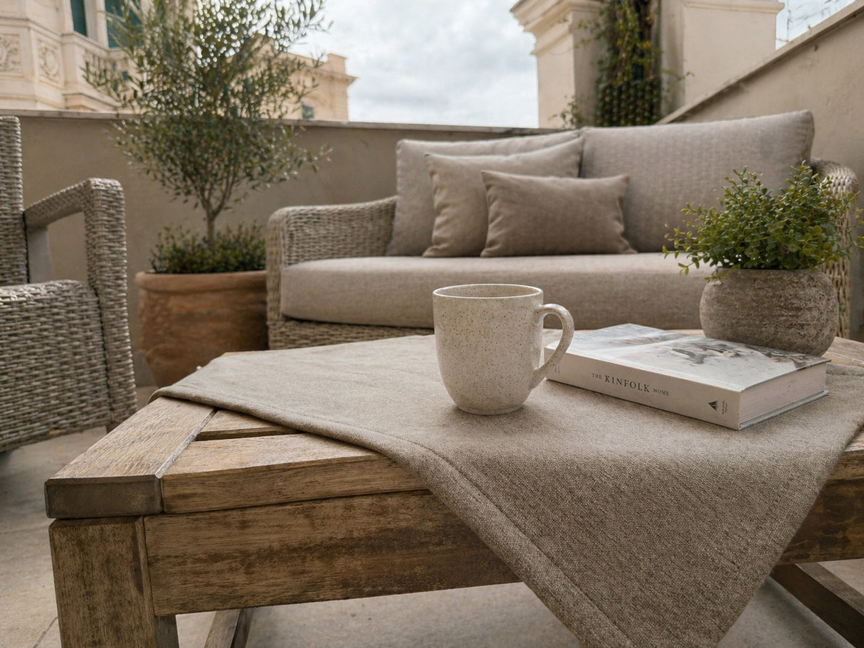 beties Wunschton Kissenhülle Taupe Braun – Milieu-Foto 2, melierter Möbelstoff Wohnzimmer Styling