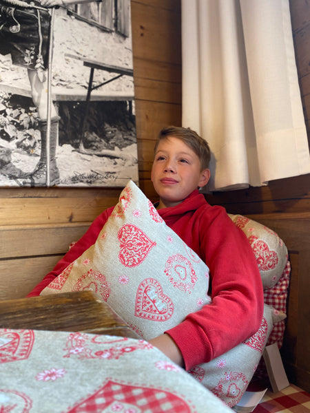 Round cushion cover approx. 80 cm Ø Alpine hut look beties "Kaiser-Jodler"
