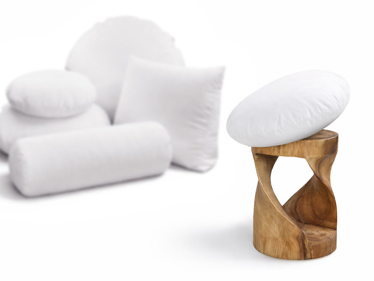 beties Publikup Bodenkissen Pouf rund 60 cm Groessenansicht auf einem hocker