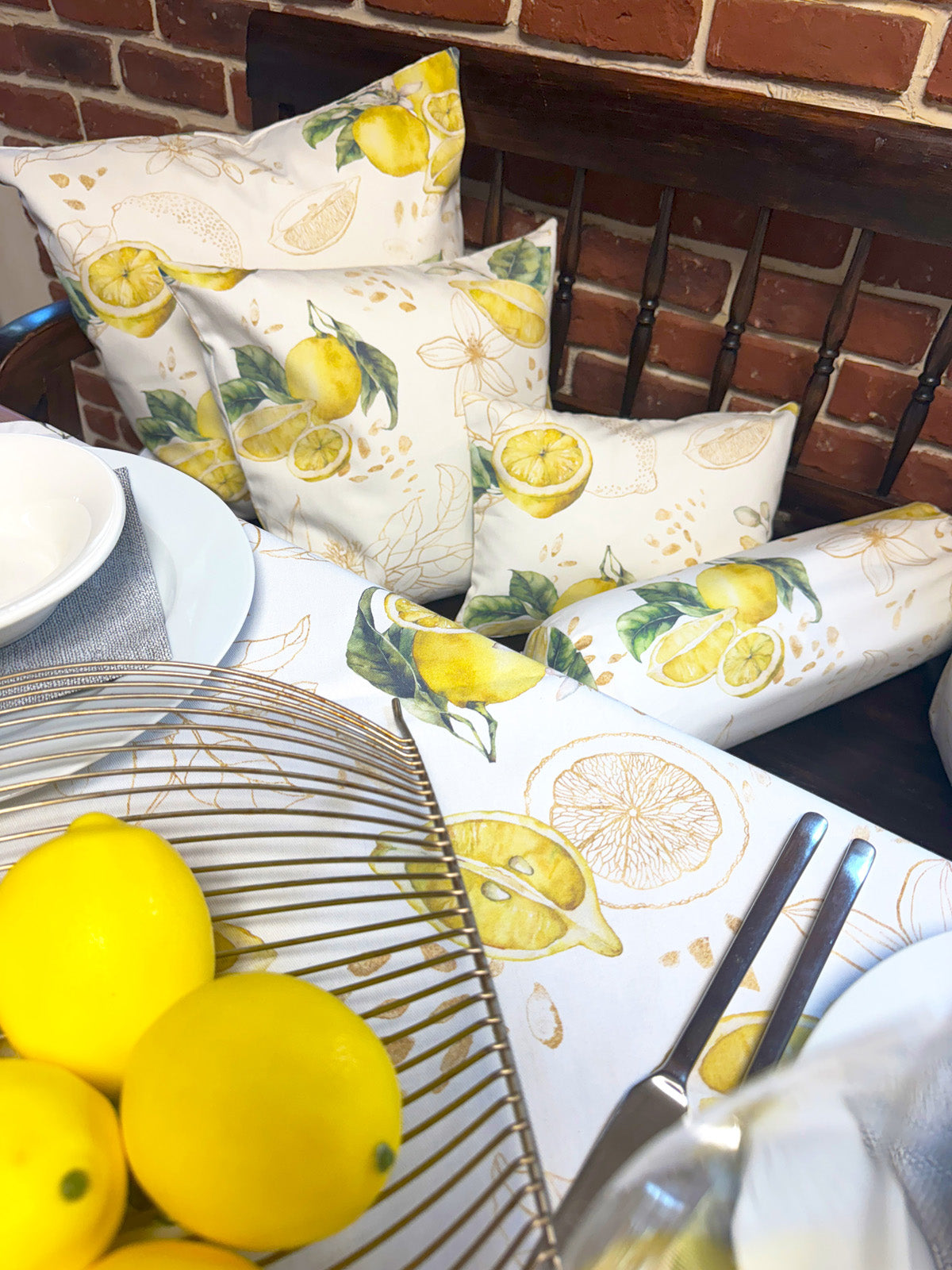 High-quality cushion cover approx. 25x35 cm made of 100% cotton – lemon design from the beties "Italy Collection"