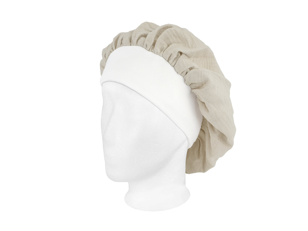  beties Musselin Bonnet Haarhaube Mandel Beige – Schrägansicht, 100% Bio-Baumwolle Musselin 