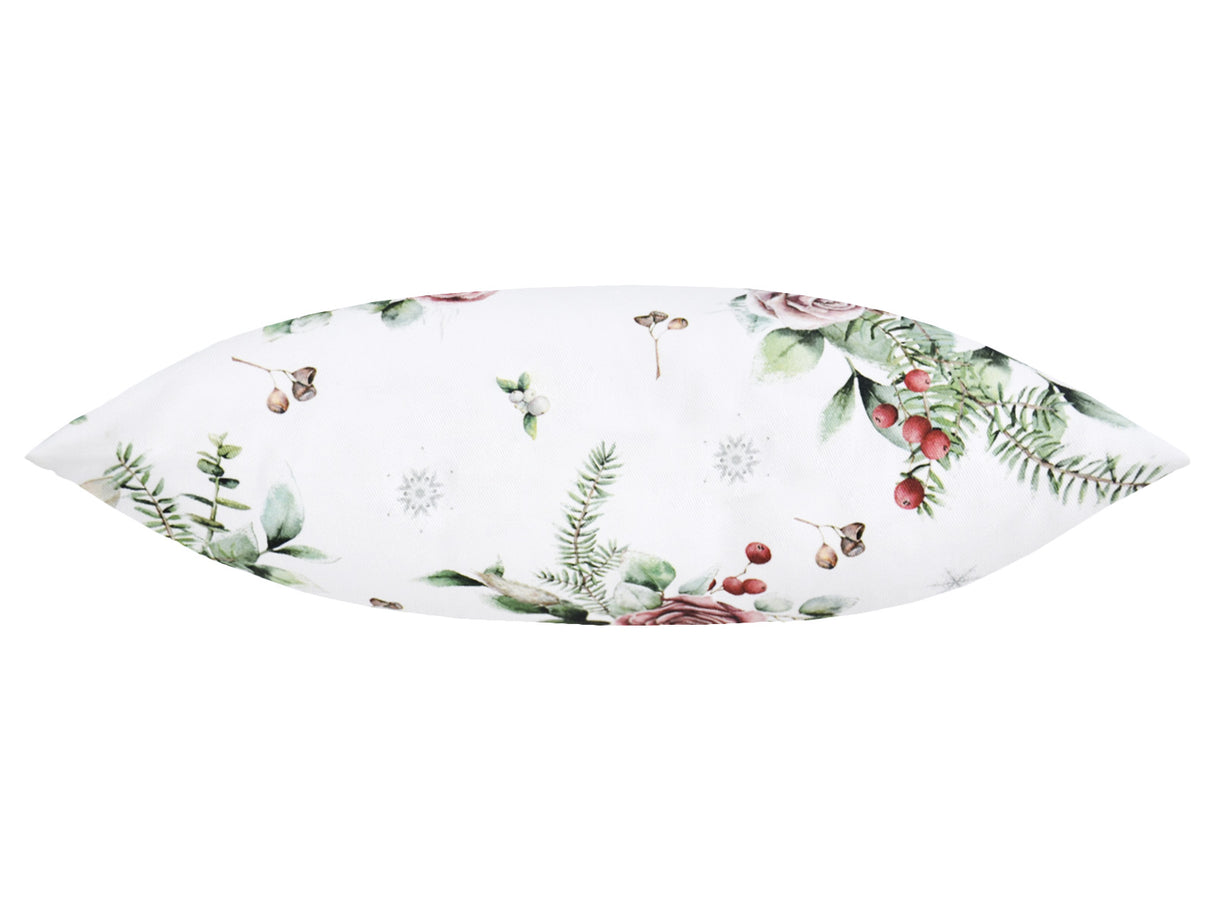 Weisse Kissenhuelle ca. 40x40 cm – Winterdeko mit rosa gefrosteten Rosen, Kieferzapfen und Zweigen im Alloverdruck. Ansicht von oben – 100% Baumwolle – Aus der beties Magie des Winters "Frost-Rose" Kollektion.