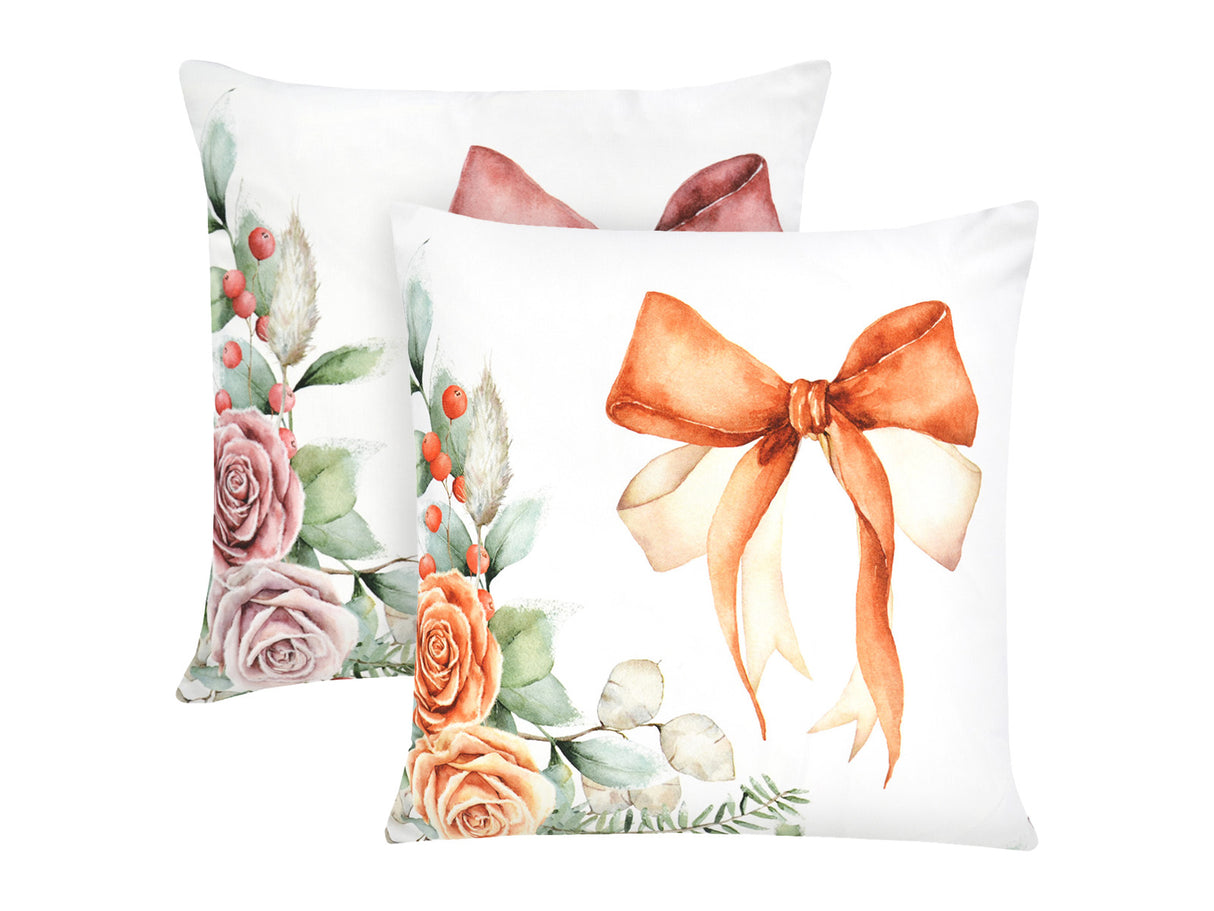 Weisse Kissenhuellen ca. 50x50 cm – Winterdeko mit oranger oder rosa Schleife, orangen oder rosa gefrosteten Rosen und Zweigen – 100% Baumwolle – Aus der beties Magie des Winters "Frost-Rose Schleife" Kollektion.
