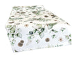 Weisser Tischlaeufer ca. 40x130 cm – Winterdeko mit Tannenzapfen – 100% Baumwolle – aus der beties Kollektion, Magie des Winters "Moggl"