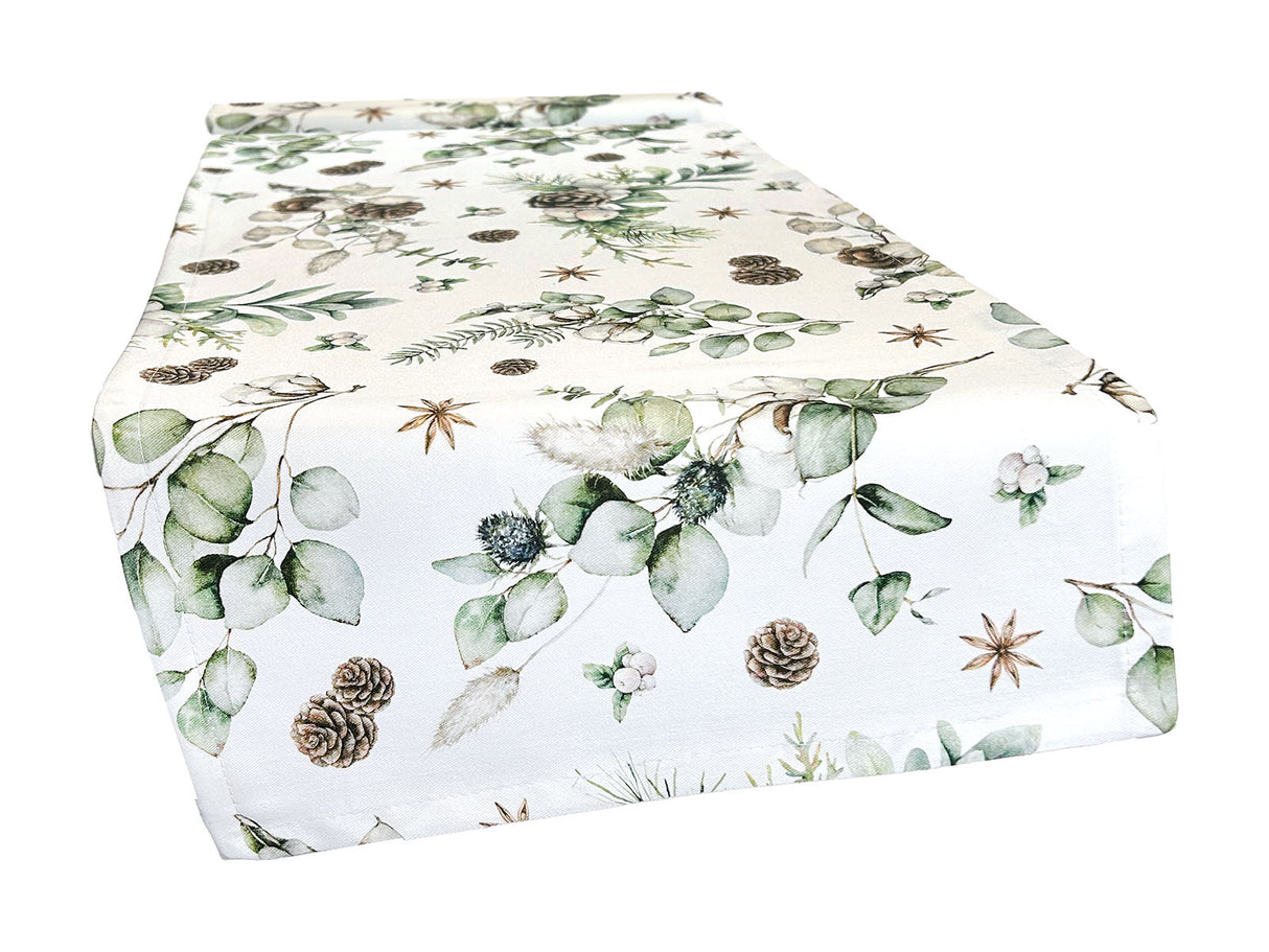Weisser Tischlaeufer ca. 40x130 cm – Winterdeko mit Tannenzapfen – 100% Baumwolle – aus der beties Kollektion, Magie des Winters "Moggl"