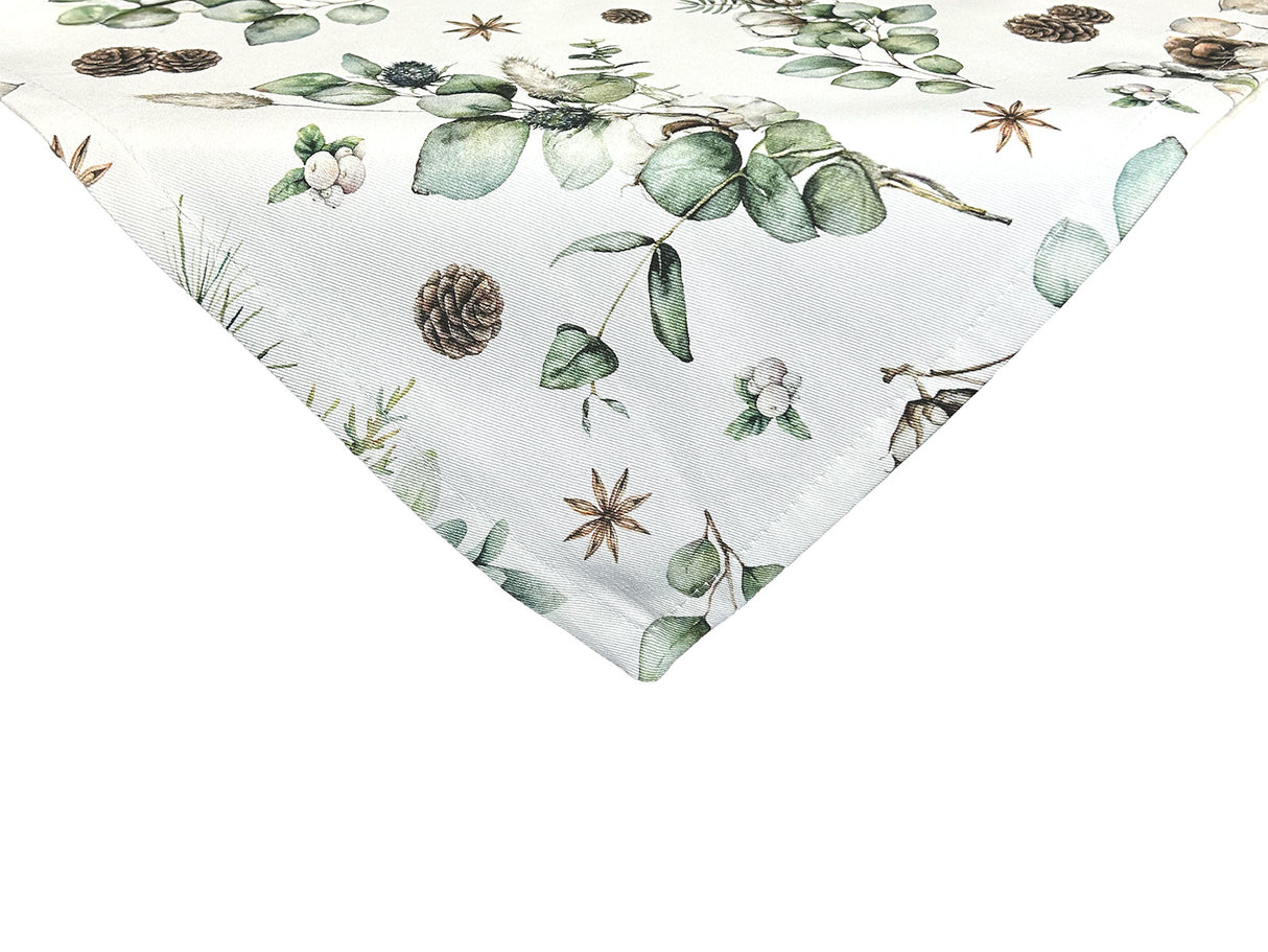 XS Mitteldecke ca. 60x60 cm – Winterdeko mit Tannenzapfen – 100% Baumwolle – aus der beties Kollektion, Magie des Winters "Moggl"